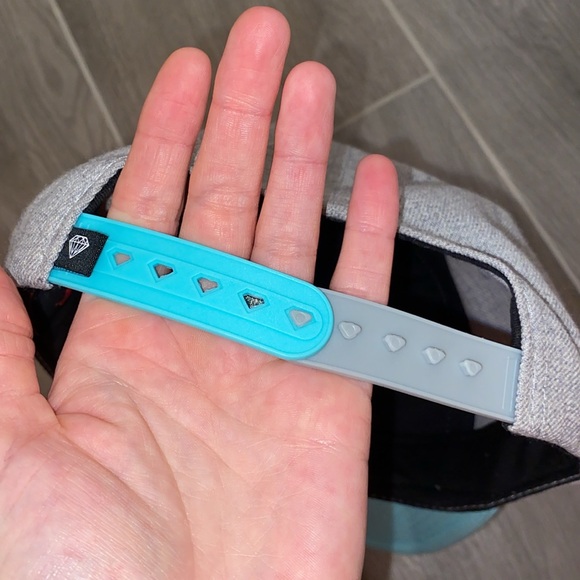 Like New Men’s Diamond Supply Co. Hat - Picture 3 of 3